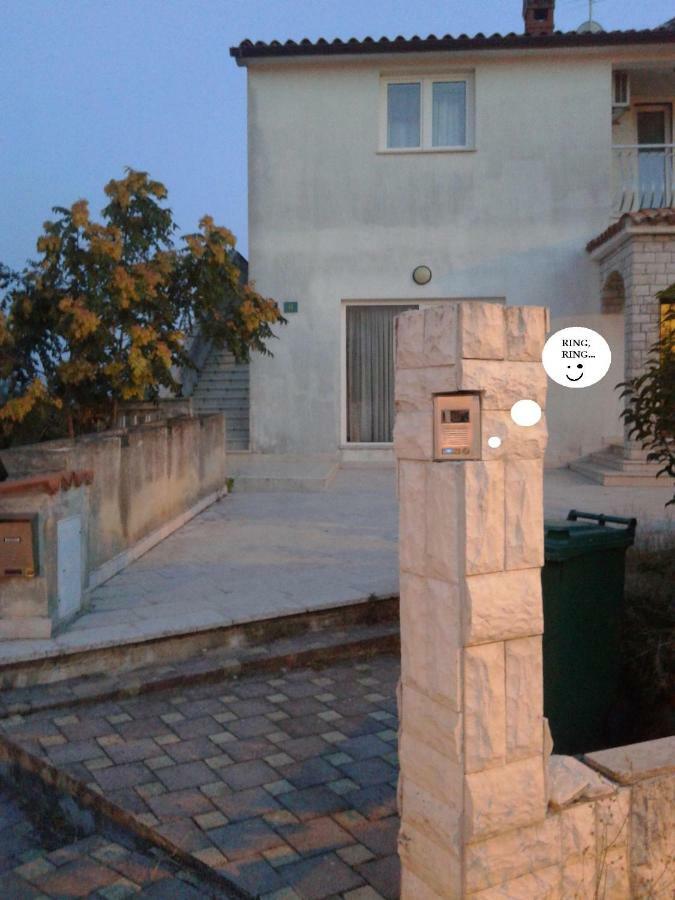 Apartments Mamic Pula Exterior photo